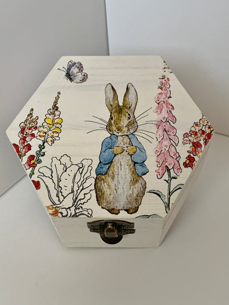 Wood Gift Box with Peter Rabbit, Beatrix Potter theme. Child's wooden gift box and keepsake box. Unique new born gift. Birthday gift.