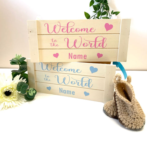 Baby Box, Welcome to the world, Wooden Crate, 26 x 11 x 21 cm New Baby Crate, Newborn Gift, Boy/Girl, New Baby Gift, Baby shower gift