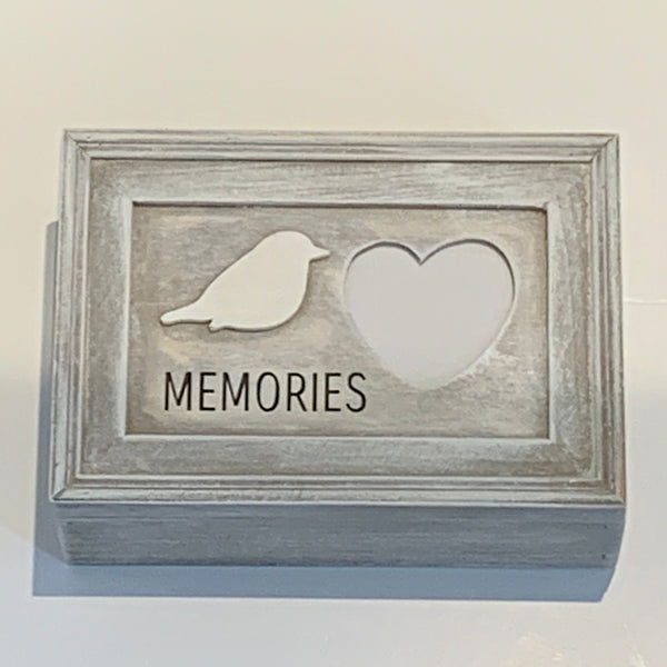 Wooden Memory Box, Keepsake Box, Memories Box with Photo. Personalised Gift Box. Memory/Keepsake Wooden Box, Size 17 cm x 12 cm, Gift Box