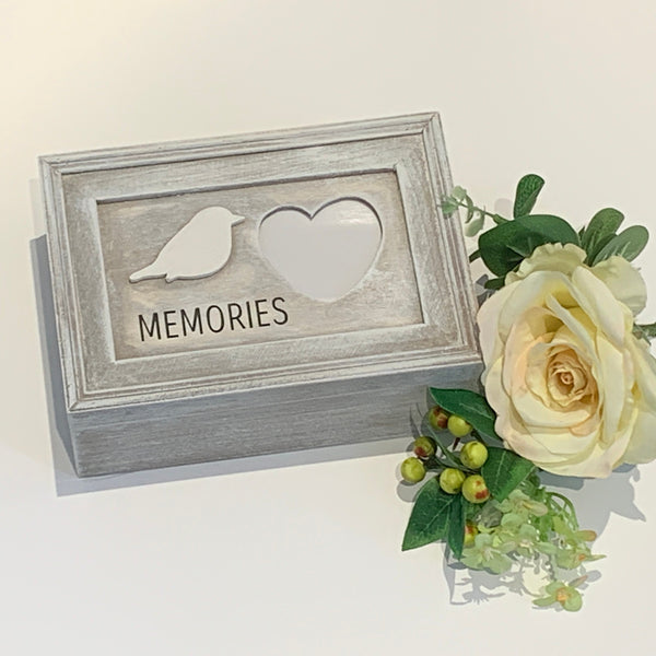 Wooden Memory Box, Keepsake Box, Memories Box with Photo. Personalised Gift Box. Memory/Keepsake Wooden Box, Size 17 cm x 12 cm, Gift Box