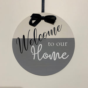 Welcome to our Home, New Home Gift, Wooden Sign/Wall Hanger, wooden round sign, 20 cm diameter, Moving in Gift, Entry sign. Wall hangings.