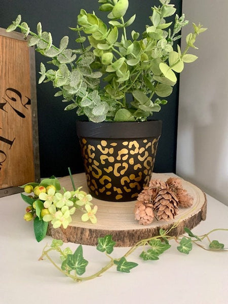 Black and Gold Leopard Print Plant Pot | 13 cm Flower Pot | Stylish Home Decor | Perfect Birthday, Housewarming Gift, Christmas Gift.