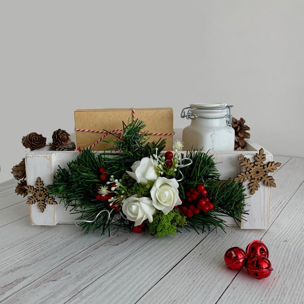 Wooden Box/Crate, Christmas Hamper, Christmas Hamper, Wooden Hamper, Christmas Crate. Christmas Gift Box. 28 cm X 22 cm, Handmade.