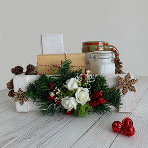 Wooden Box/Crate, Christmas Hamper, Christmas Hamper, Wooden Hamper, Christmas Crate. Christmas Gift Box. 28 cm X 22 cm, Handmade.